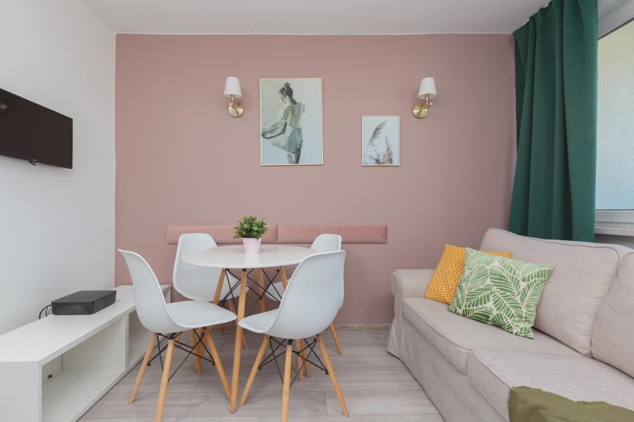 Apartaments Solec 79 By Noclegi Renters Warszawa Eksteriør bilde